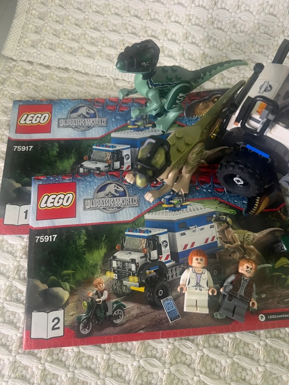 LEGO 75917 Jurassic World Vet Unit Truck with Dinosaurs No Box Complete Set RARE